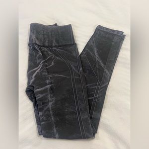 Lulu tie dye leggings